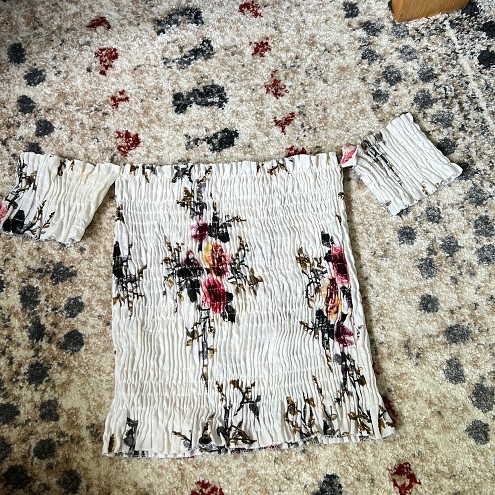 Summer two piece set with off shoulder floral top